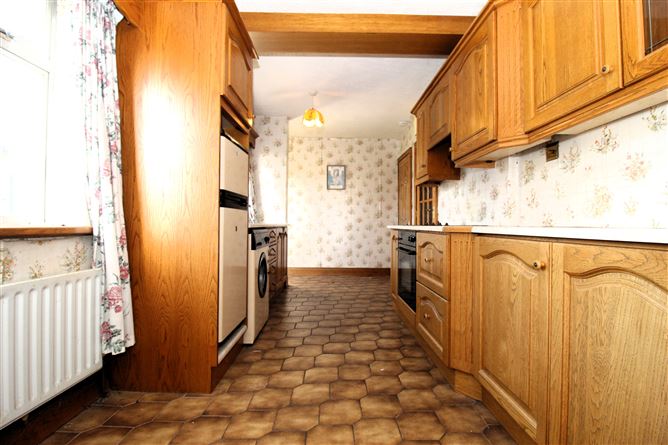 8 St. Cynoc's Terrace, Ferbane, Co. Offaly