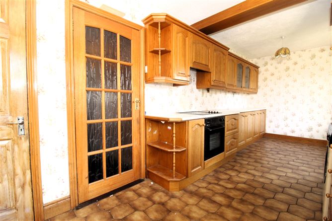 8 St. Cynoc's Terrace, Ferbane, Co. Offaly