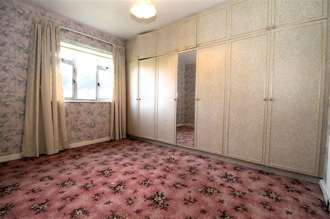 8 St. Cynoc's Terrace, Ferbane, Co. Offaly