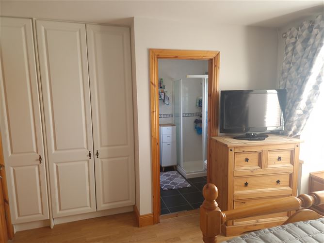 11 Cyprian Avenue, Athy, County Kildare