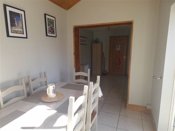 11 Cyprian Avenue, Athy, County Kildare