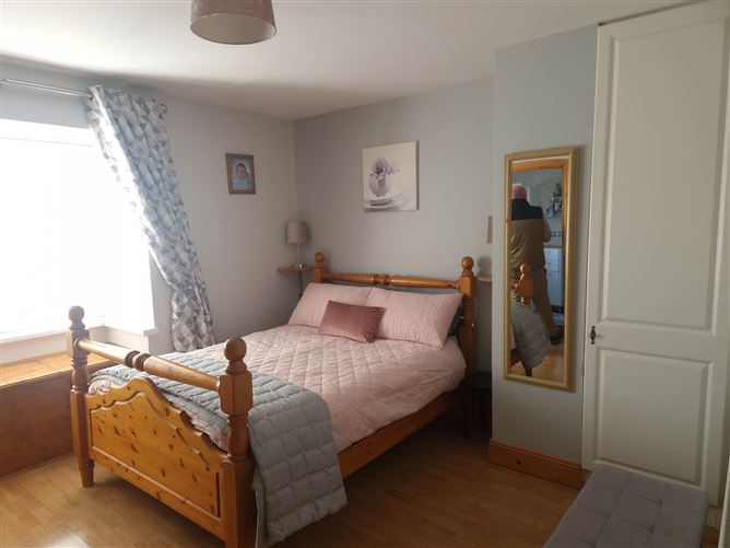11 Cyprian Avenue, Athy, County Kildare