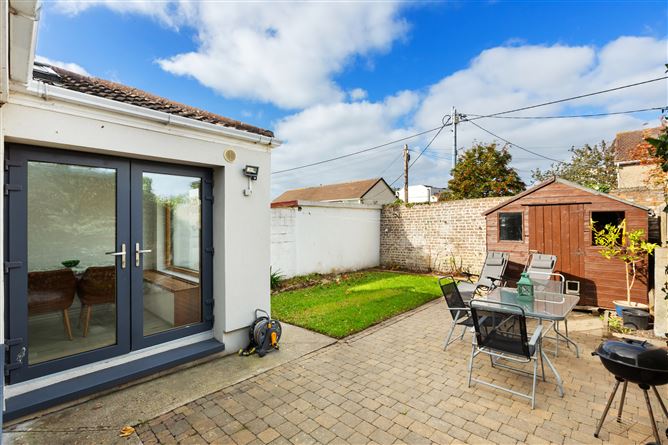 https://photos-a.propertyimages.ie/media/3/2/9/4960923/b00cfdb2-35f4-487e-b133-fa89ee053b6b_l.jpg
