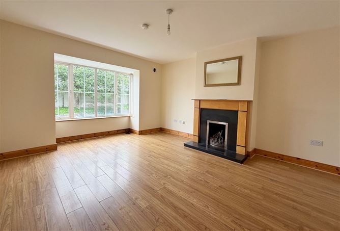 37 Mallfield, Thomastown, Kilkenny