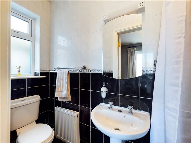 No 106 Cois na H-Abhainn, Tuam, Galway