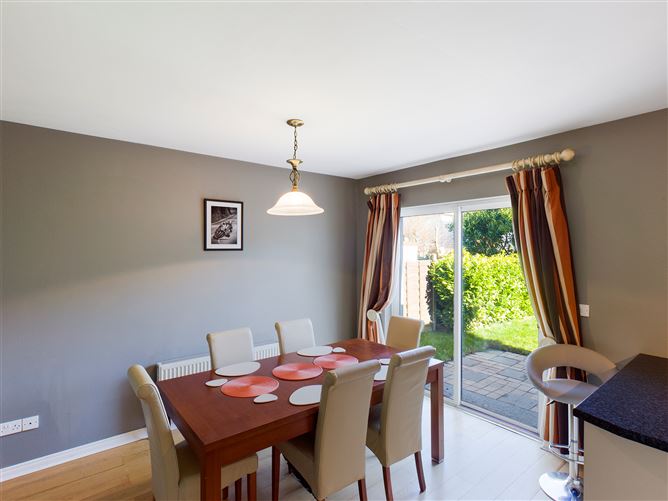 No 106 Cois na H-Abhainn, Tuam, Galway