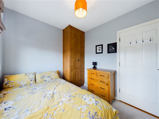 No 106 Cois na H-Abhainn, Tuam, Galway