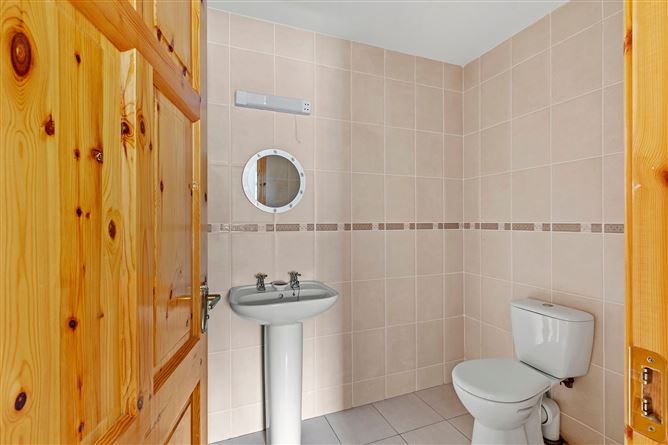 20 Ardgroom Village, Ardgroom, Beara, Co. Cork