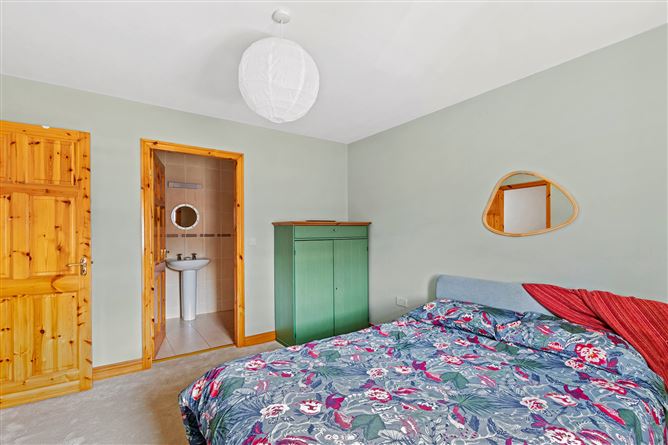 20 Ardgroom Village, Ardgroom, Beara, Co. Cork
