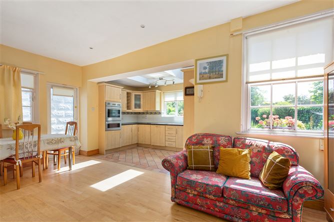 43 Whitebeam Road, Clonskeagh, Dublin 14