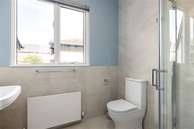 4 The Thicket, Hainault Road, Foxrock, Dublin 18