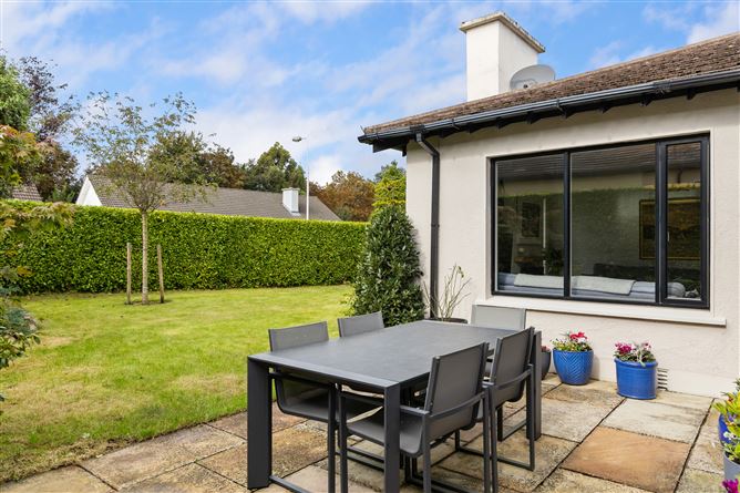 4 The Thicket, Hainault Road, Foxrock, Dublin 18