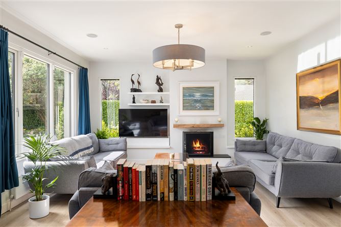 4 The Thicket, Hainault Road, Foxrock, Dublin 18
