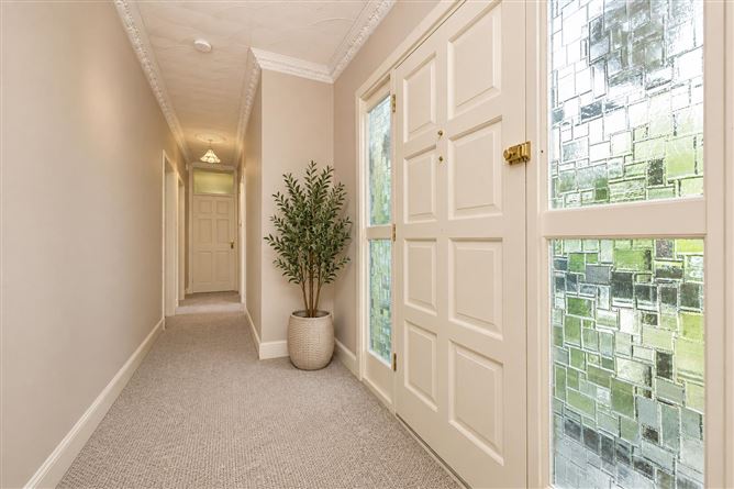 Hillview, Maddenstown, Curragh, Kildare