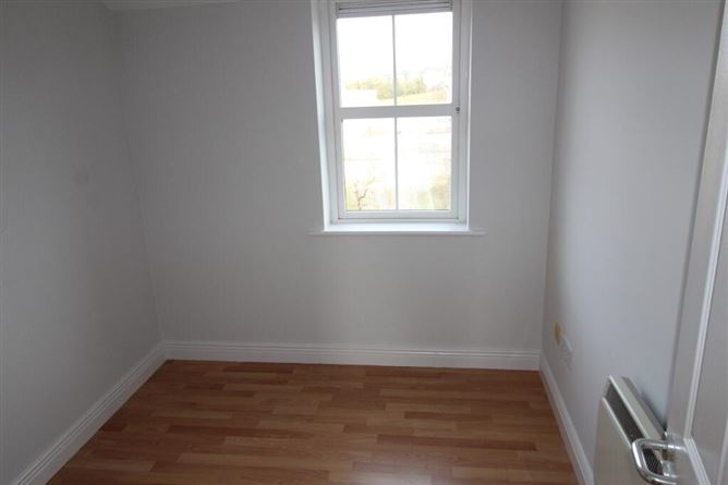 24 Park Lane, Carrick On Shannon, Leitrim