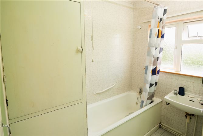 63 Shanowen Drive, Santry, Dublin 9, Santry, Dublin 9