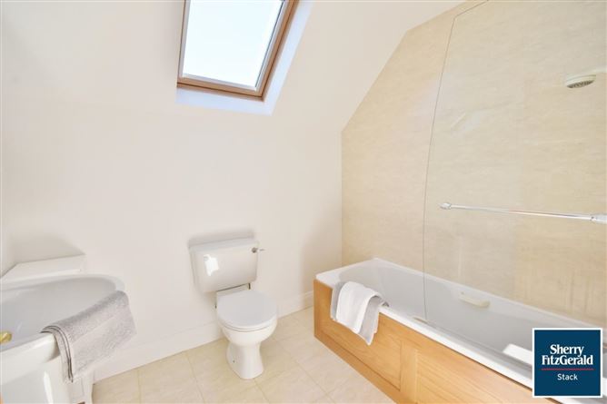 9 Islandganniv Place, Greenville, Listowel, Co. Kerry