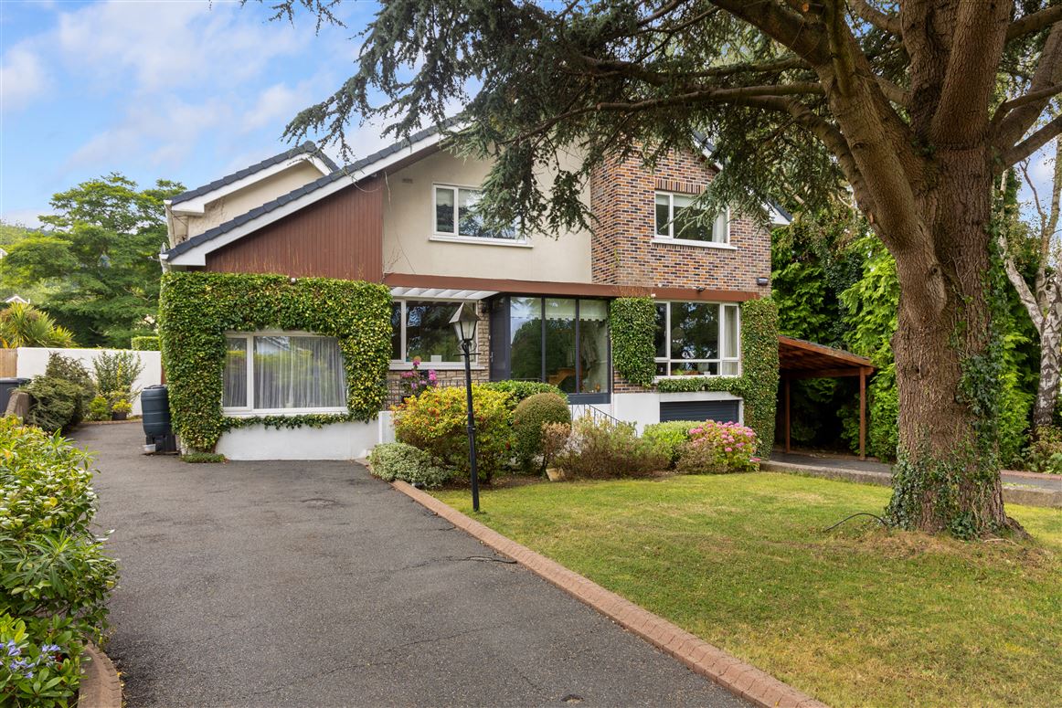 Khamsin, 1 Kilgobbin Lawn, Stepaside, Dublin 18