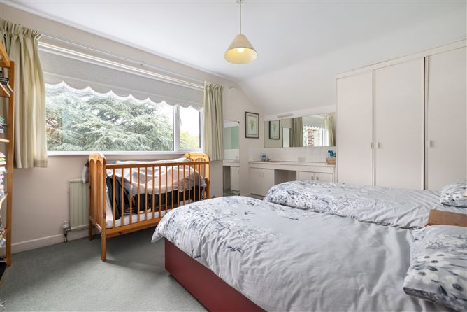 Khamsin, 1 Kilgobbin Lawn, Stepaside, Dublin 18