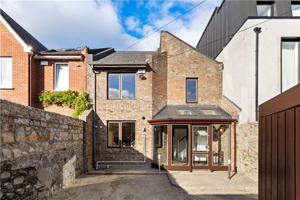 28 Raglan Lane, Ballsbridge, Dublin 4