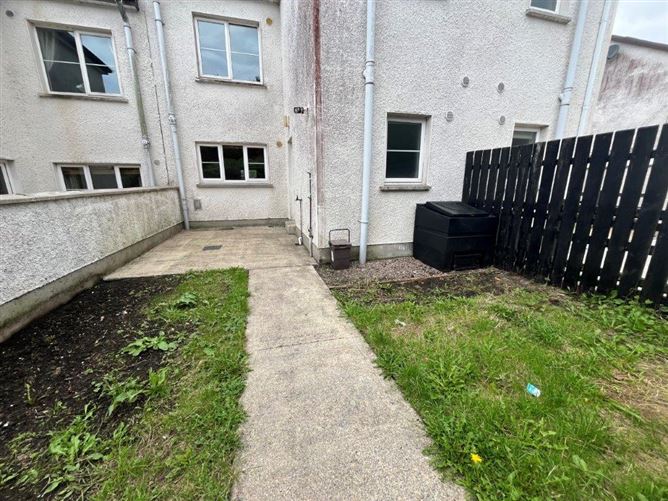 82 Creamery Road, Manorhamilton, Leitrim