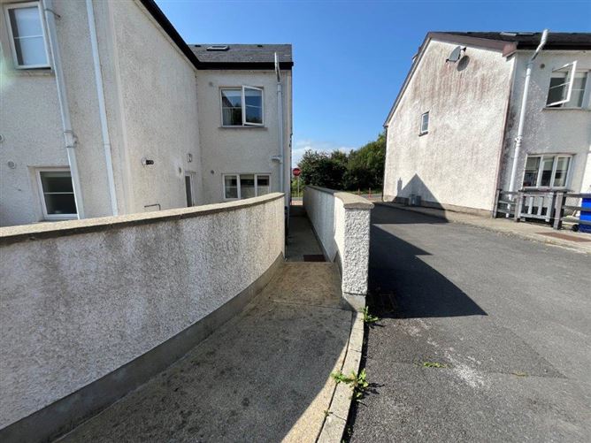 82 Creamery Road, Manorhamilton, Leitrim