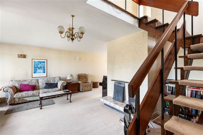 3 Wyattville Hill, Loughlinstown, Co. Dublin
