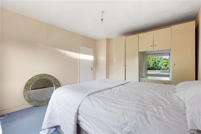 3 Wyattville Hill, Loughlinstown, Co. Dublin