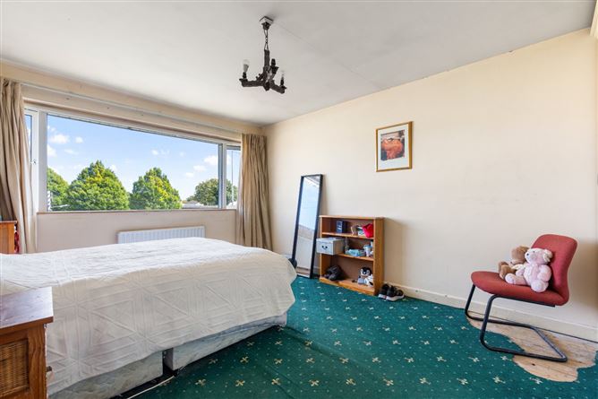 3 Wyattville Hill, Loughlinstown, Co. Dublin