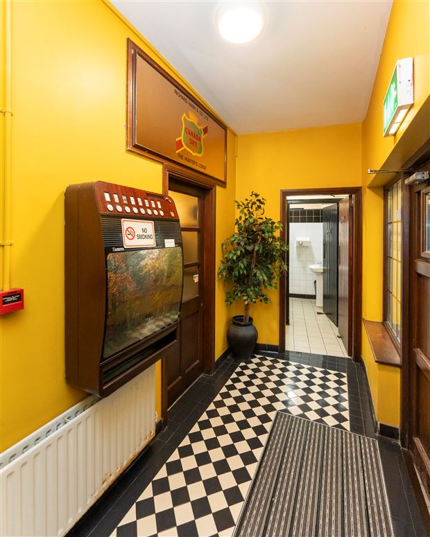 The Hunters Lodge , Newmarket on Fergus, Clare The Hunters Lodge , Newmarket on Fergus, Clare