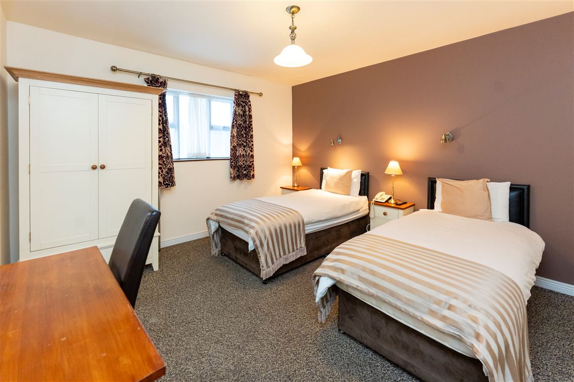 The Hunters Lodge , Newmarket on Fergus, Clare The Hunters Lodge , Newmarket on Fergus, Clare