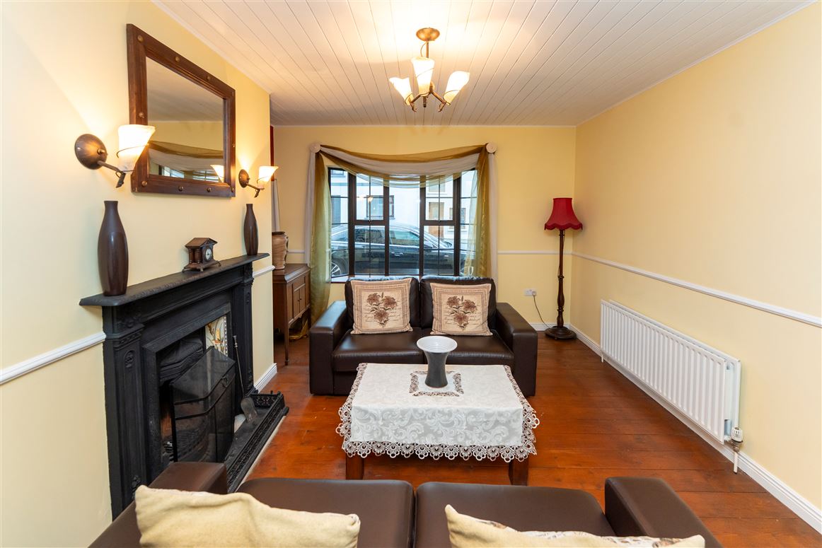 The Hunters Lodge , Newmarket on Fergus, Clare The Hunters Lodge , Newmarket on Fergus, Clare