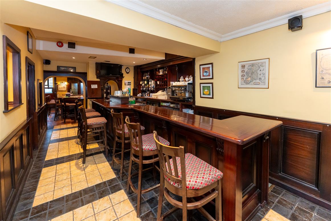 The Hunters Lodge , Newmarket on Fergus, Clare The Hunters Lodge , Newmarket on Fergus, Clare