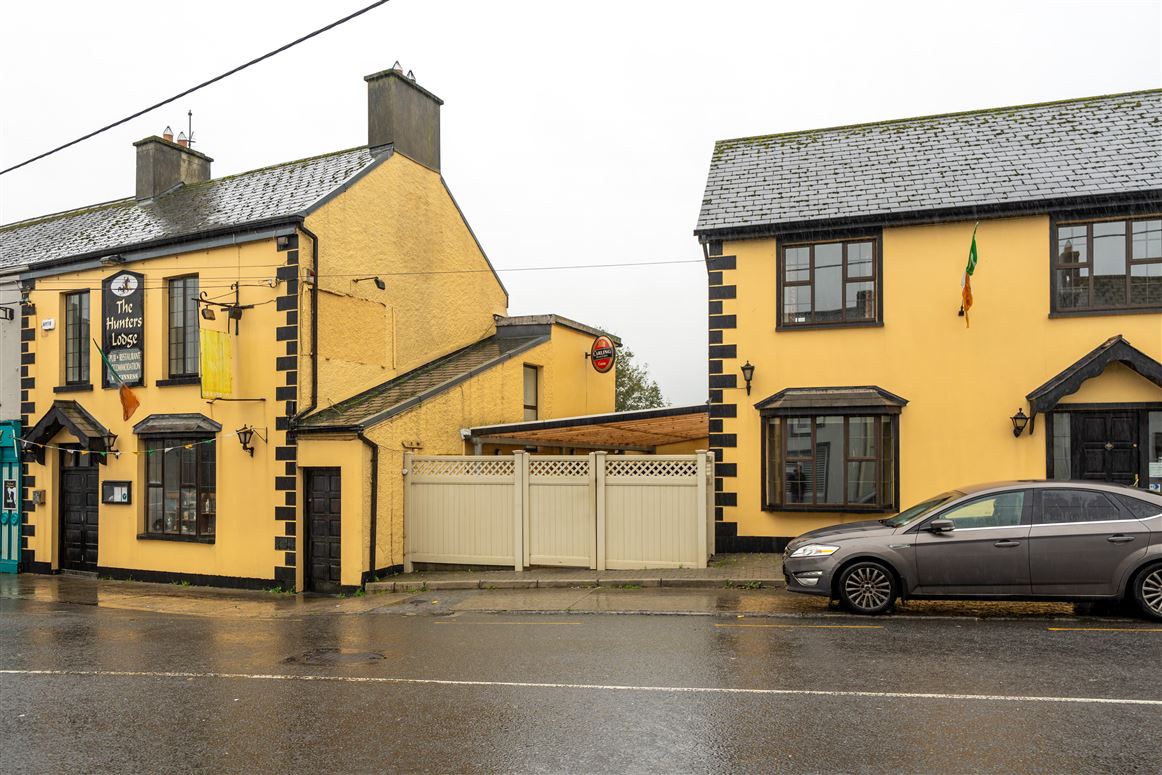 The Hunters Lodge , Newmarket on Fergus, Clare The Hunters Lodge , Newmarket on Fergus, Clare