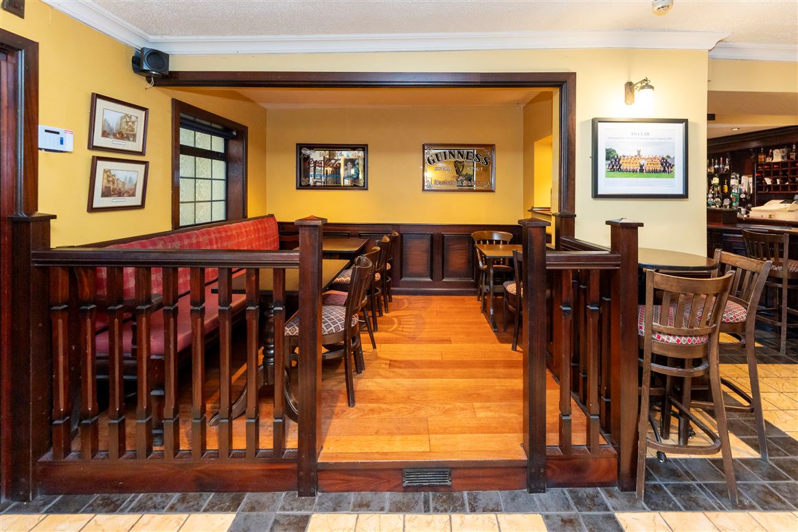 The Hunters Lodge , Newmarket on Fergus, Clare The Hunters Lodge , Newmarket on Fergus, Clare