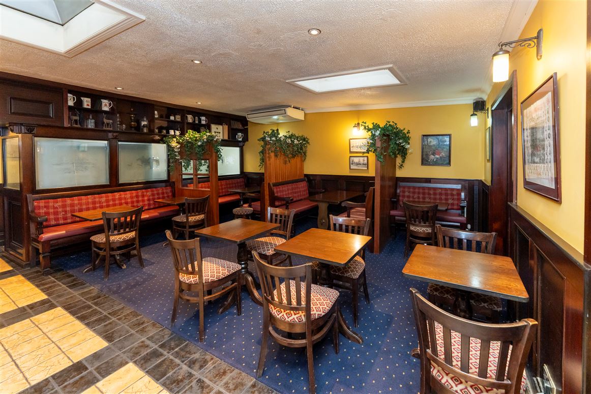 The Hunters Lodge , Newmarket on Fergus, Clare The Hunters Lodge , Newmarket on Fergus, Clare