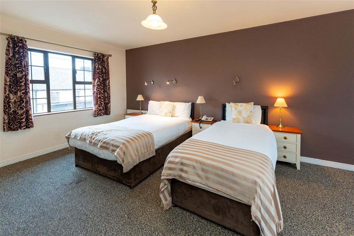 The Hunters Lodge , Newmarket on Fergus, Clare The Hunters Lodge , Newmarket on Fergus, Clare