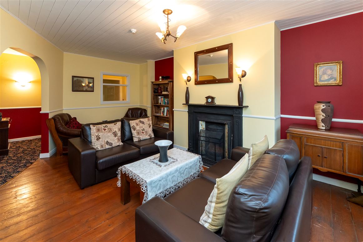 The Hunters Lodge , Newmarket on Fergus, Clare The Hunters Lodge , Newmarket on Fergus, Clare