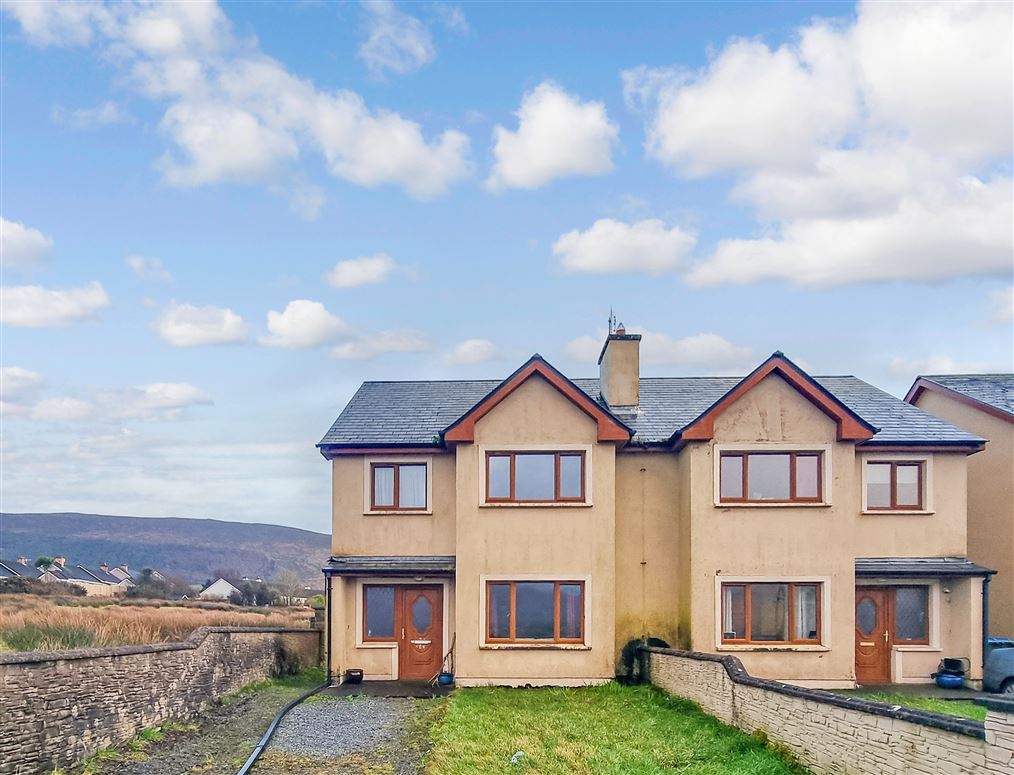 4 Brackloon, Annascaul, Co. Kerry