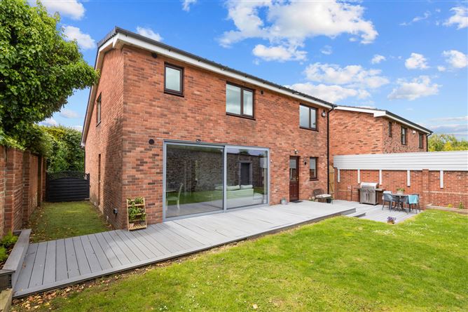 https://photos-a.propertyimages.ie/media/3/3/1/5008133/5ccaba8b-f85c-4f13-a264-7fb19bd699a6_l.jpg