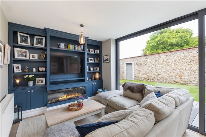 https://photos-a.propertyimages.ie/media/3/3/1/5008133/5ccaba8b-f85c-4f13-a264-7fb19bd699a6_l.jpg