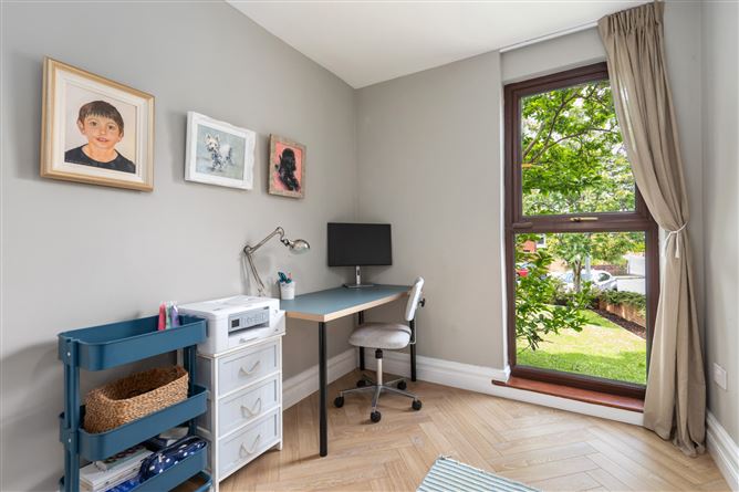 https://photos-a.propertyimages.ie/media/3/3/1/5008133/5ccaba8b-f85c-4f13-a264-7fb19bd699a6_l.jpg