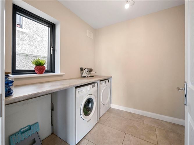 Photo 11 of 38 — 91 Pearson's Brook, Gorey, Co. Wexford
