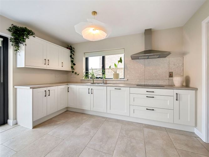 Photo 8 of 38 — 91 Pearson's Brook, Gorey, Co. Wexford