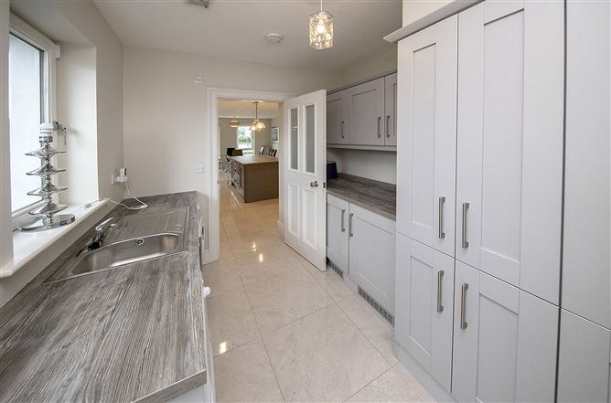 6 Castle Keep, Friar's Walk, Abbeyside, Dungarvan, Co. Waterford