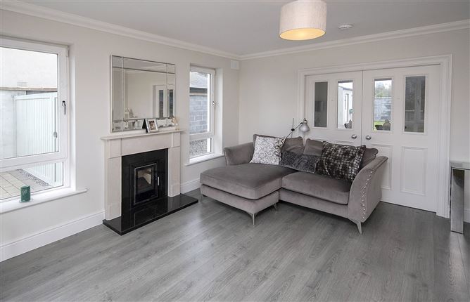 6 Castle Keep, Friar's Walk, Abbeyside, Dungarvan, Co. Waterford