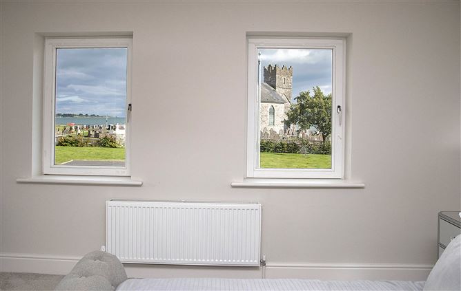 6 Castle Keep, Friar's Walk, Abbeyside, Dungarvan, Co. Waterford