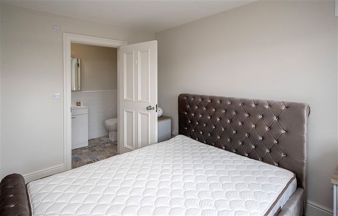6 Castle Keep, Friar's Walk, Abbeyside, Dungarvan, Co. Waterford