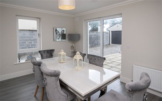 6 Castle Keep, Friar's Walk, Abbeyside, Dungarvan, Co. Waterford