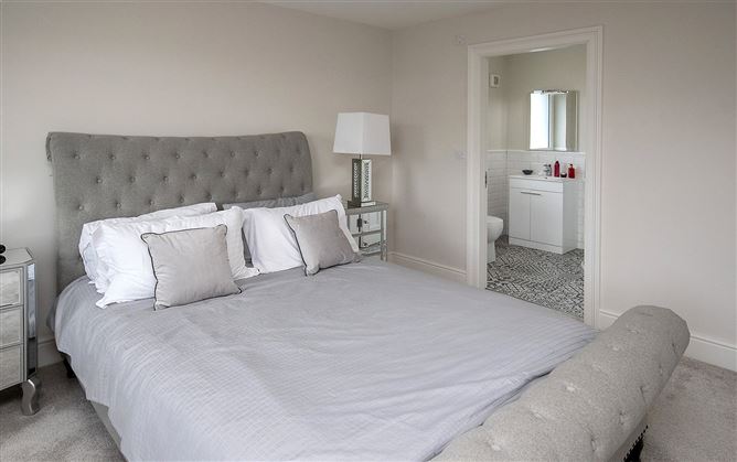 6 Castle Keep, Friar's Walk, Abbeyside, Dungarvan, Co. Waterford